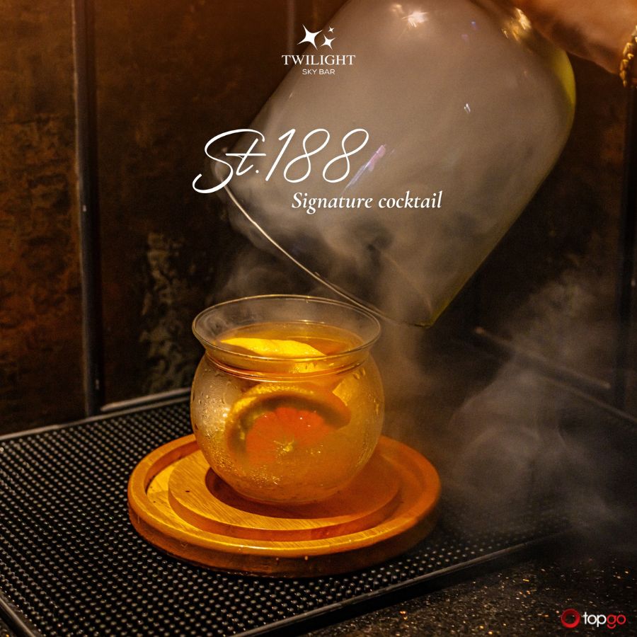 St.188 - ly signature cocktail của Twilight Sky Bar