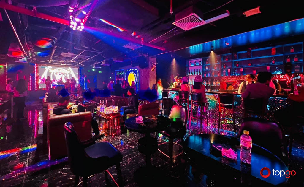 Storm Bar Lounge bữa tiệc của những DJ đẳng cấp - Topgo