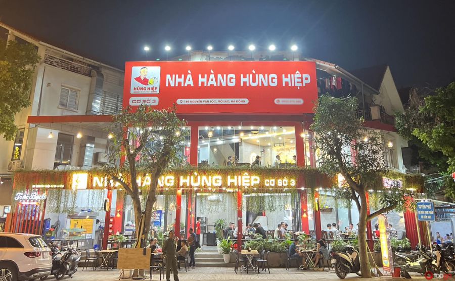 Toàn cảnh nhà hàng Hùng Hiệp