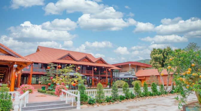 Nhà hàng Xuân Trường lẩu ngựa